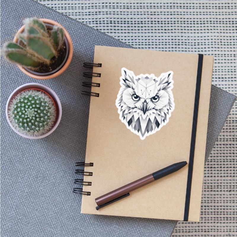 geometric snow owl head - polygon motif