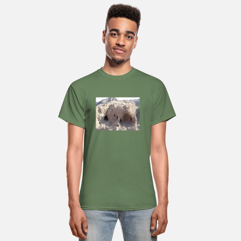 A strange cave in Al Tuwailat Valley, Egypt