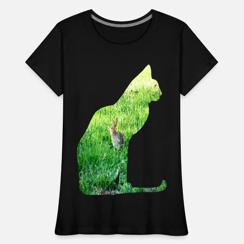 Cat Ate The Rabbit in The Grass