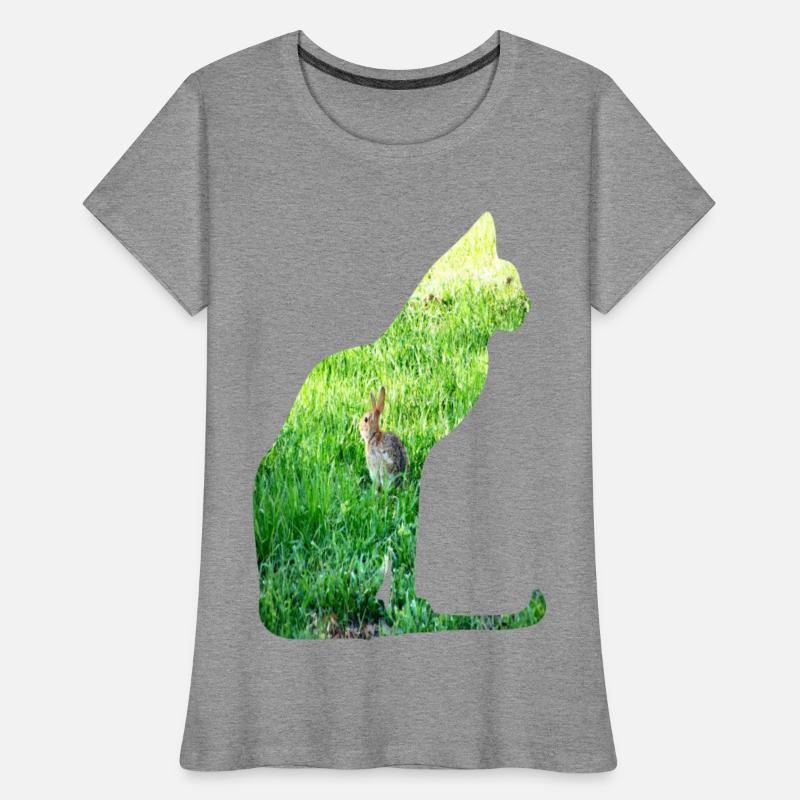 Cat Ate The Rabbit in The Grass