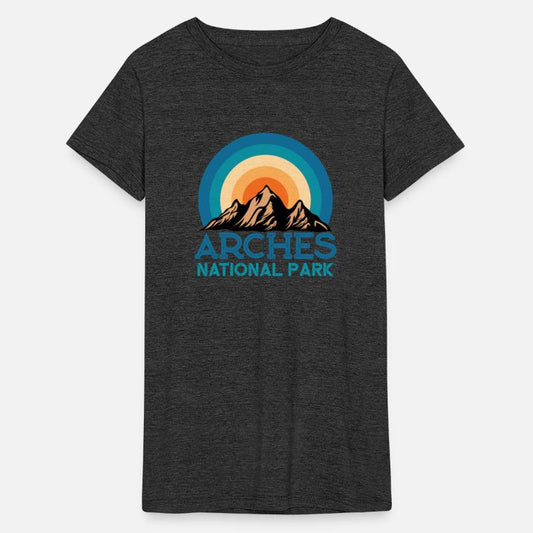 Cool Vintage Retro Arches National Park Mountain